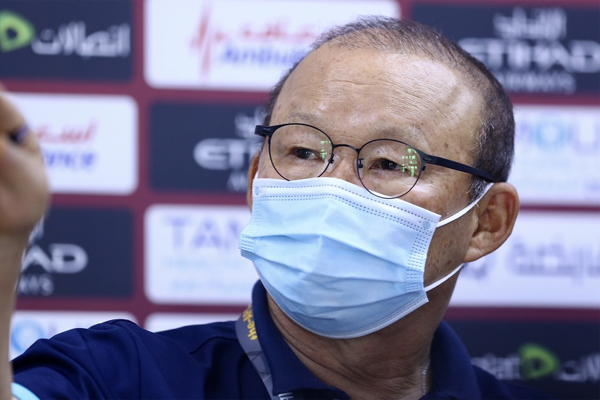 Đội tuyển Việt Nam có 1 cầu thủ siêu ngầu: Học giỏi Toán - Hóa - Sinh, tiếng Anh bắn như gió-4