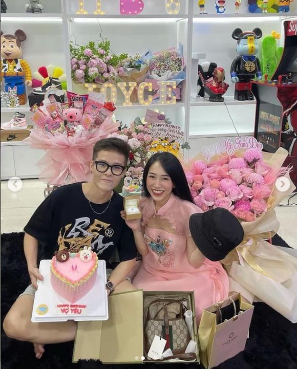 Ái nữ của đại gia Minh Nhựa đón sinh nhật tại nhà, được tặng nhẫn kim cương, đồ hàng hiệu-2