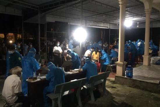 TP Vinh: Xuất hiện thêm ca thứ 2 dương tính với SARS-CoV-2 là nam nhân viên ngân hàng