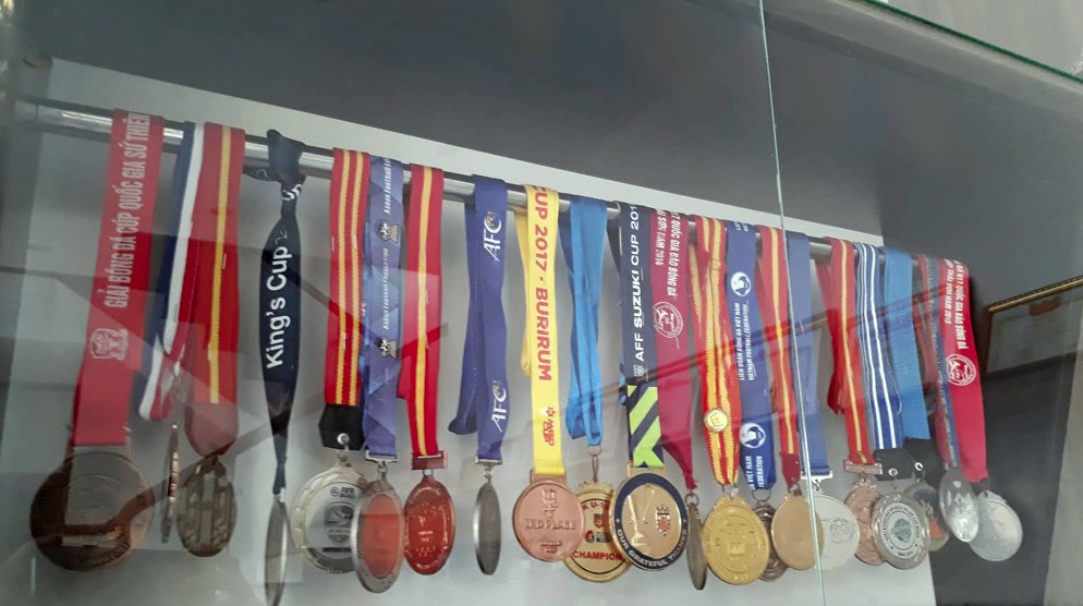 Mục sở thị cơ ngơi hoành tráng của cầu thủ Hà Đức Chinh tặng mẹ: Xây dựng sương sương hết 2 tỷ, có riêng phòng luyện tập thể lực xịn sò-14