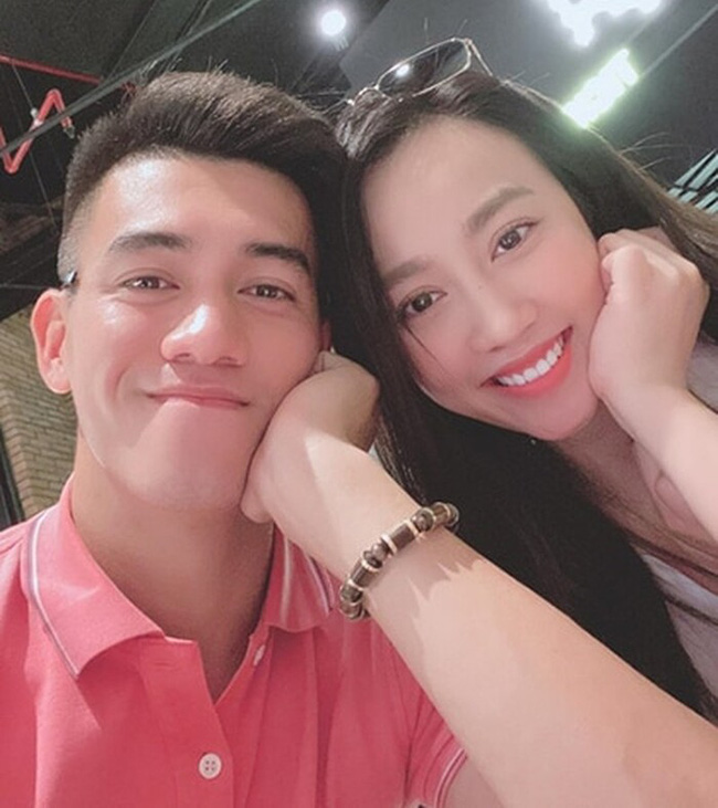 Người hùng ĐT Việt Nam: Gu tình yêu là các chị gái”, từng dính nghi án bị cắm sừng, hiện tại chỉ follow bạn thân của Ngọc Trinh-5