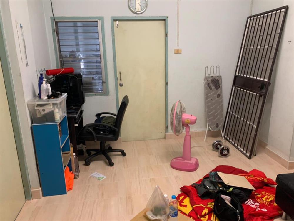 Vợ chồng mới cưới thuê nhà cũ kỹ và pha cải tạo thành không gian tối giản đầy ngoạn mục-2