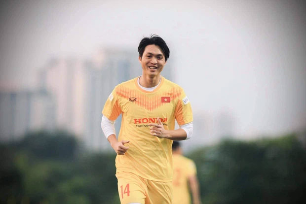 Dàn nam thần ĐT Việt Nam: Giỏi đá bóng, có khiếu kinh doanh, biết nấu ăn và quan trọng là độc thân!-16