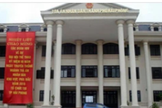 Nữ thẩm phán ở Hải Phòng bị tấn công, ném chất bẩn trên đường đi làm