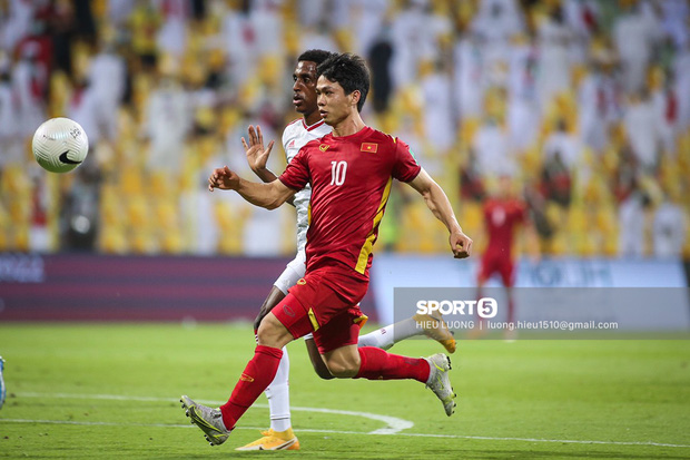 Đến lượt Công Phượng gia nhập team lầy, hóa gia sư phổ cập tiếng Anh cho fan ngoại quốc luôn-2