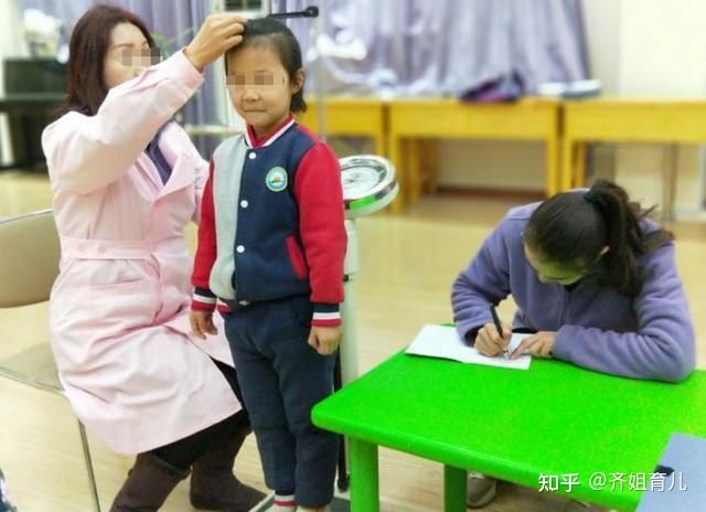 Trước khi chiều cao của bé gái ngừng phát triển, hầu hết đều có những tín hiệu này, bố mẹ nên chú ý để con có vóc dáng hoàn hảo-1