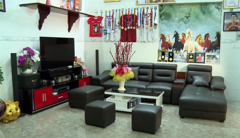 Nhà vườn tiền tỉ 300m2 của gia đình cầu thủ Nguyễn Tiến Linh: Mặt tiền là quán cà phê sức chứa trăm người, từng vui như hội mỗi lần bóng lăn-8