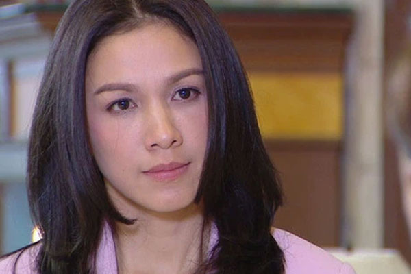 Tôi bán đất nhưng giấu giếm cho riêng con út mua nhà, 3 năm sau con dâu cả lại rối rít cảm ơn khiến tôi vừa thẹn vừa uất ức-2