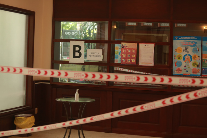 Toàn cảnh đội tuyển Việt Nam về đến Sài Gòn: Thầy Park và dàn cầu thủ quá dễ thương còn hàng xóm bật mode hóng” nhiệt tình-61