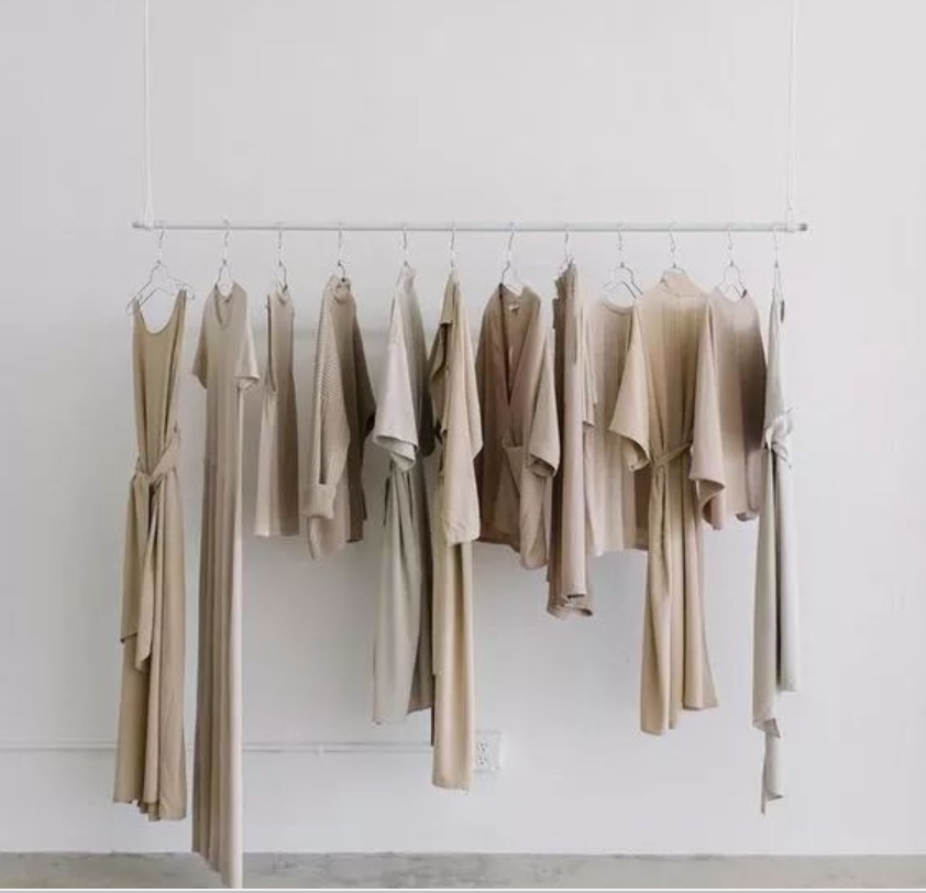 Mùa hè quần áo phơi khô như này chẳng mấy mà hỏng, nếu biết cách thì ngay cả thợ giặt là chuyên nghiệp cũng phải khâm phục-1