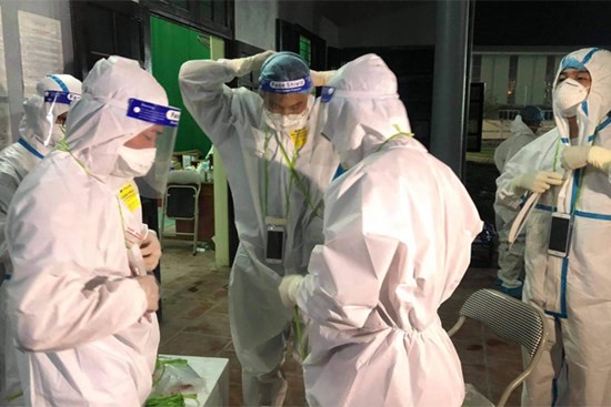 1 trường hợp dương tính SARS-CoV-2 đi chuyến bay từ TP.HCM đến sân bay Nội Bài