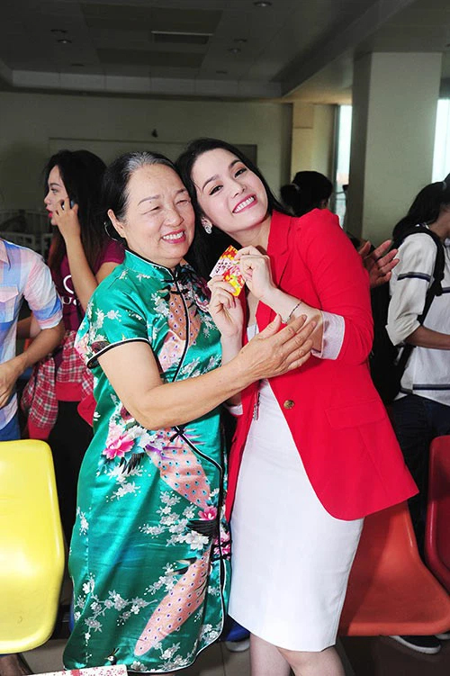Nhật Kim Anh giải thích lý do không lên tiếng vạch mặt Võ Hoàng Yên dù từng đưa mẹ tới khám-4