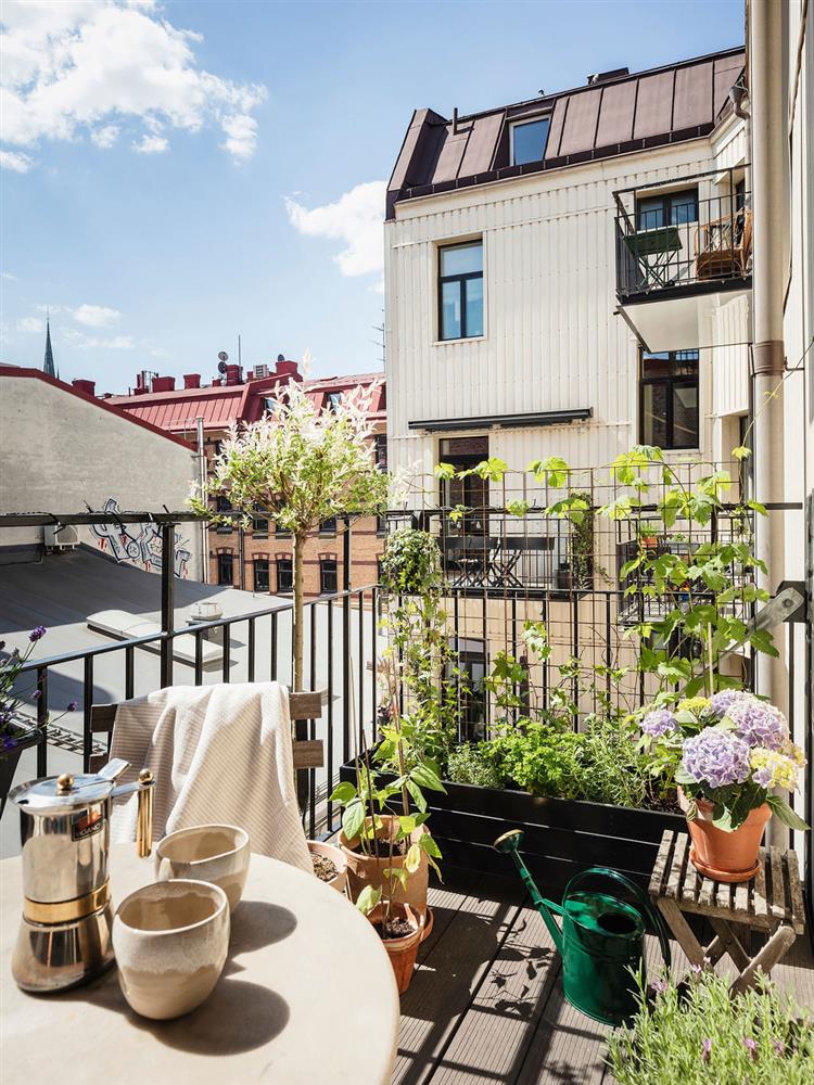 Căn hộ sáng sủa, hiện đại nhưng không kém phần trẻ trung, lối thiết kế khéo léo làm tươi mới bất cứ không gian nào-18