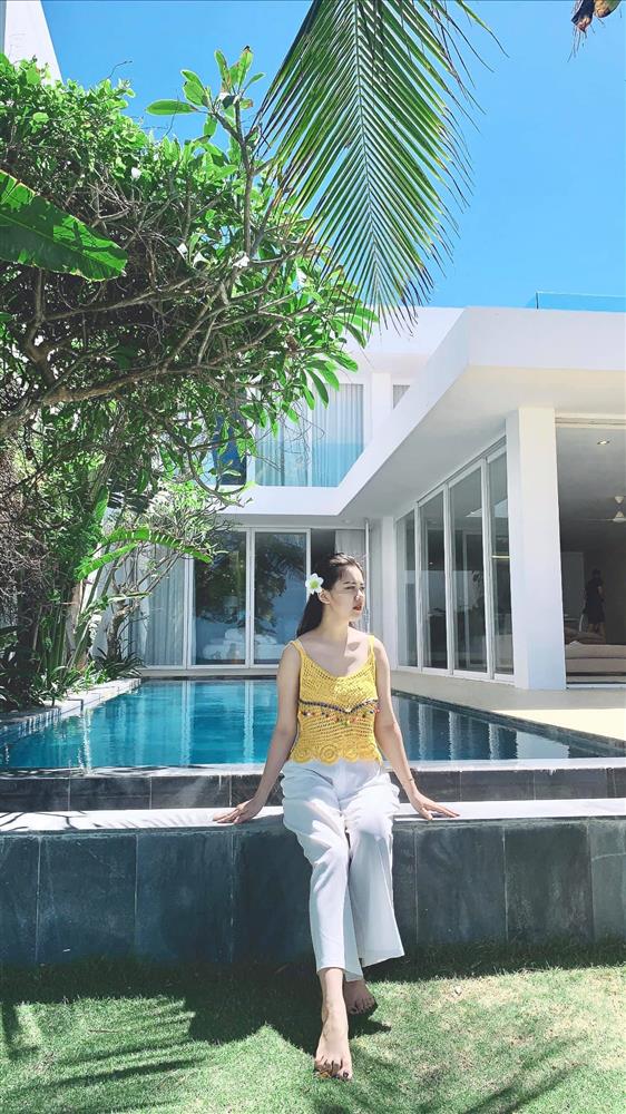 Bà xã Quế Ngọc Hải từng là hoa khôi nổi tiếng 1 vùng, qua 1 lần sinh nở liệu ngoại hình có khác xưa?-10