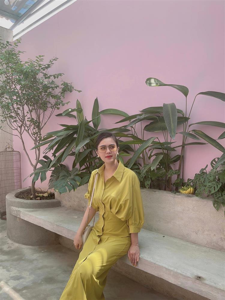 Bà xã Quế Ngọc Hải từng là hoa khôi nổi tiếng 1 vùng, qua 1 lần sinh nở liệu ngoại hình có khác xưa?-14