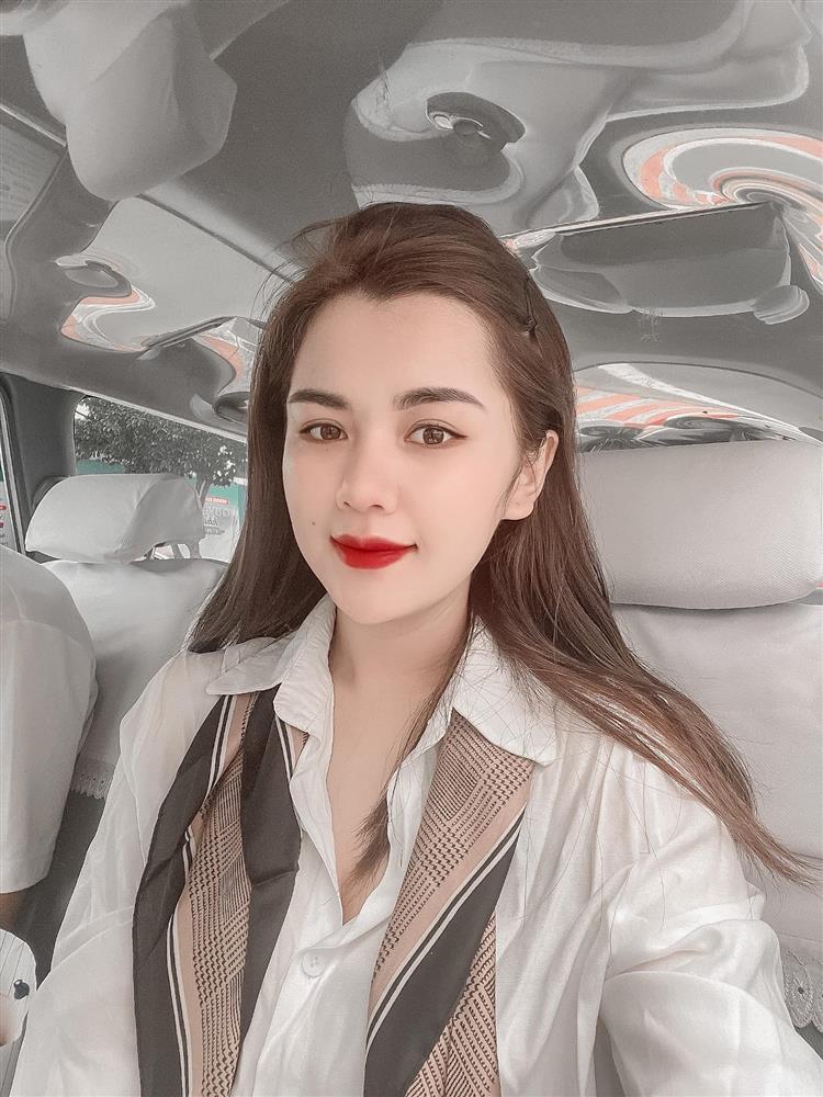 Bà xã Quế Ngọc Hải từng là hoa khôi nổi tiếng 1 vùng, qua 1 lần sinh nở liệu ngoại hình có khác xưa?-16