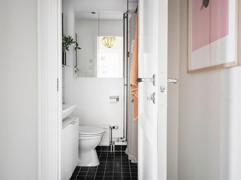 Căn hộ sáng sủa, hiện đại nhưng không kém phần trẻ trung, lối thiết kế khéo léo làm tươi mới bất cứ không gian nào-23