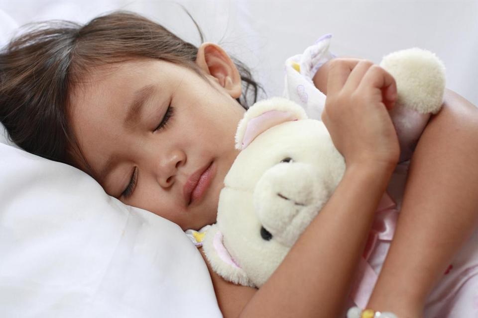 Gào thét bắt con dậy sớm là đang hại con: Hãy áp dụng ngay cách này vừa đơn giản, vừa giúp trẻ có một ngày đầy năng lượng-2