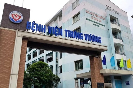 TP.HCM: Nam điều dưỡng BV Trưng Vương dương tính nCoV từng đi lấy mẫu ngoài cộng đồng