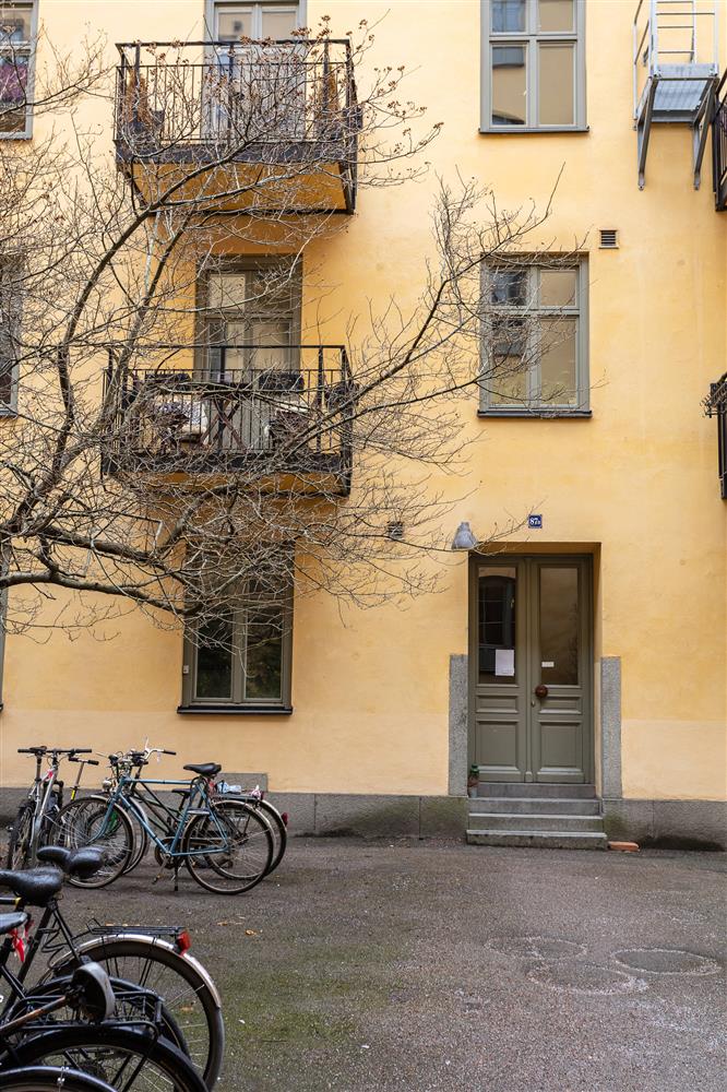 Sau nhiều năm tiết kiệm, cô gái trẻ đã mua được căn hộ 39m² và cải tạo thành không gian đẹp ngọt ngào-1