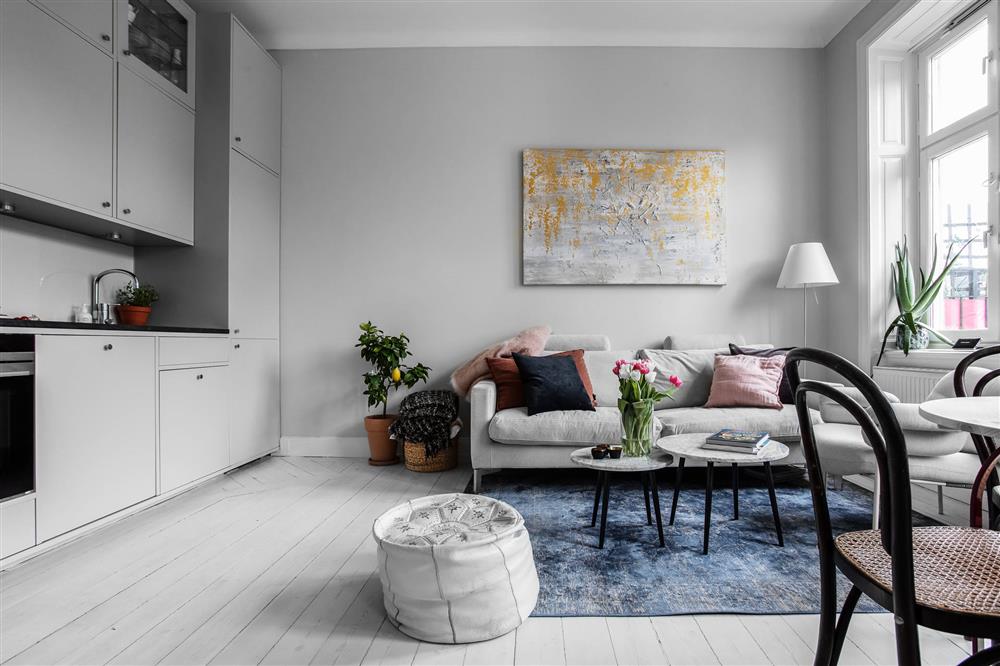 Sau nhiều năm tiết kiệm, cô gái trẻ đã mua được căn hộ 39m² và cải tạo thành không gian đẹp ngọt ngào-4