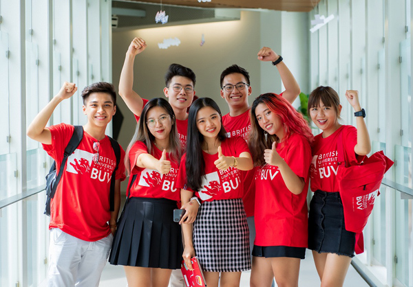 BUV năm thứ 2 trao học bổng 1 tỷ đồng cho sinh viên vượt khó-2