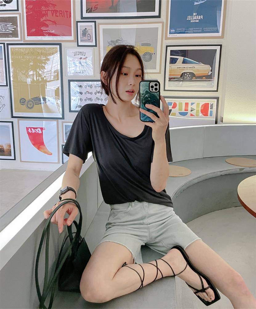 Kiểu sandal rối ren này tưởng đã lỗi mốt nhưng nếu biết chọn, trông bạn sẽ nuột nà như các mỹ nhân Hàn-10