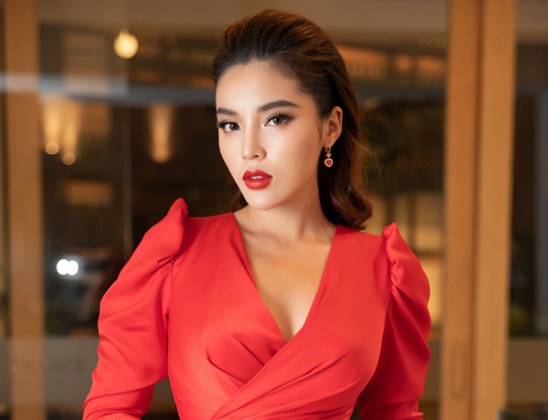 Điểm thi đại học của dàn sao Việt: Sơn Tùng M-TP thủ khoa, Tóc Tiên thủ khoa, riêng 1 Hoa hậu trung bình môn dưới 5 điểm-4