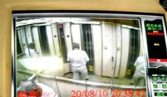 Bấm nhầm tầng thang máy, người phụ nữ rơi vào cái bẫy kinh hoàng, 6 ngày mắc kẹt ở tư thế đứng và chết trong tuyệt vọng-5