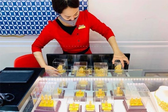 Giá vàng hôm nay 19/6: USD lên cao, vàng ngược chiều giảm giá