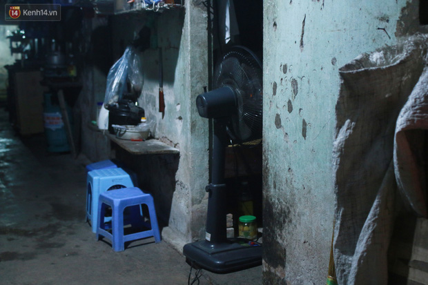 Nóng bủa vây cả đêm ở xóm chạy thận Hà Nội: Cả căn phòng cứ như cái lò nung, mỗi ngày chỉ ngủ được 2-3 tiếng-10