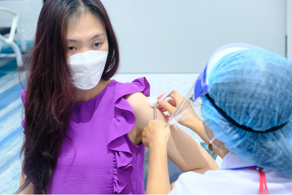 Đà Nẵng thêm 5 trường hợp dương tính lần một với SARS-CoV-2-2
