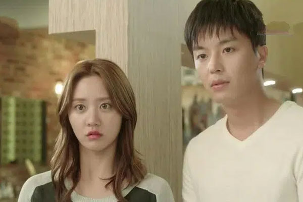 Chồng nghỉ việc nửa tháng mà vợ không biết, đến khi rõ lý do, cô chết điếng với rắc rối hiển hiện và đơn ly hôn đến sau sự kiện con dao kề cổ-3