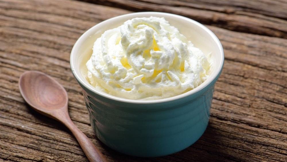 Cách làm kem tươi từ whipping&nbsp;cream béo mịn, công thức dễ ợt, chị em không còn phải ra ngoài mua nữa!-1