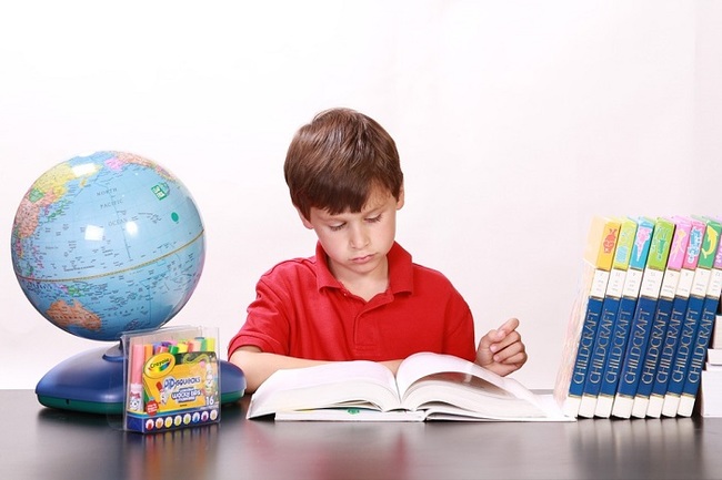 Nhận đứa trẻ mồ côi làm con nuôi, lúc bệnh nặng làm di chúc thì nó một mực khẳng định là máu mủ của tôi và cái kết ngỡ ngàng-1