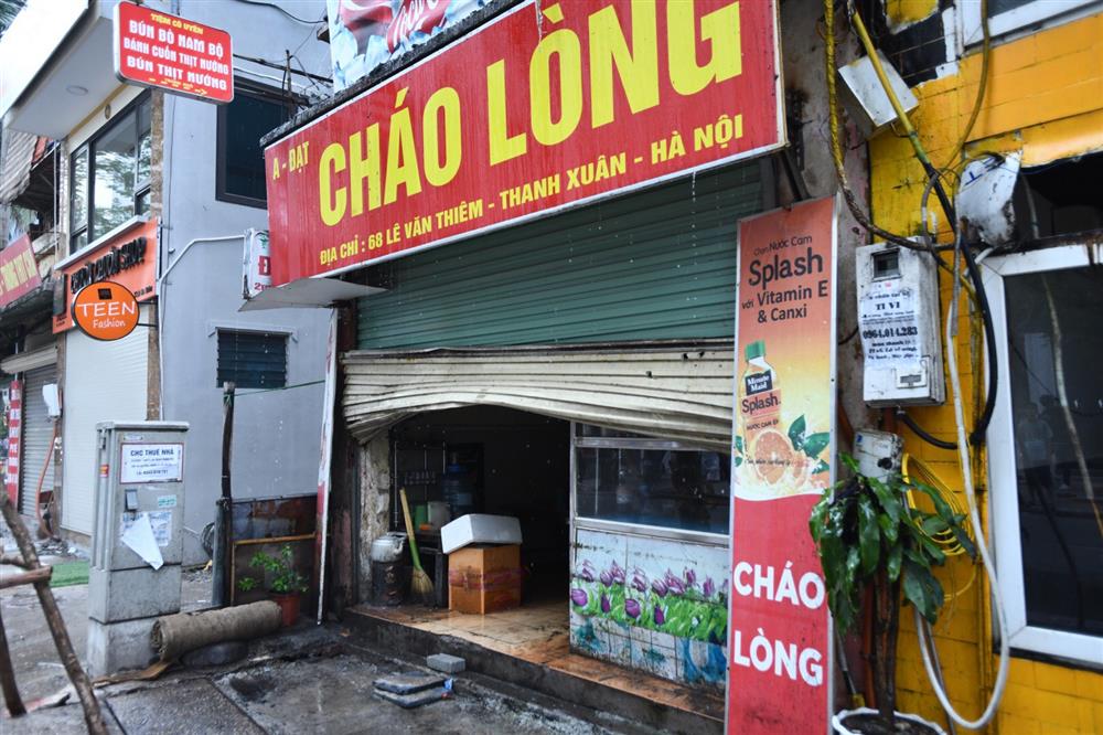 Cháy quán cháo lòng giữa nắng nóng 39 độ C-4