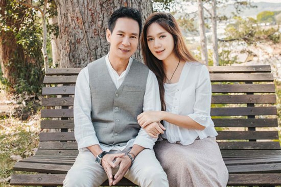 Bị gọi là “máy đẻ” nhưng mấy ai biết bà xã Lý Hải có học vấn khủng, lấy bằng Tiến sĩ tại đại học danh giá top đầu nước Anh