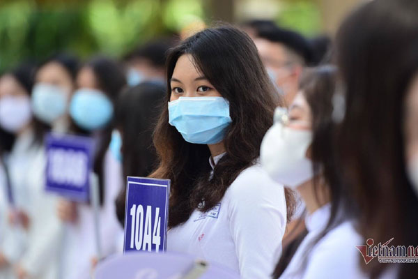 Các hiệu trưởng ở Hà Nội nhận định điểm thi, điểm chuẩn vào lớp 10-4