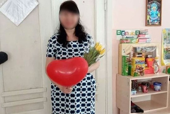 3 con ruột tố hành vi bệnh hoạn của cha dượng, mẹ không tin còn mắng con hư hỏng rồi nhận ra sự thật cay đắng giấu kín suốt 3 năm