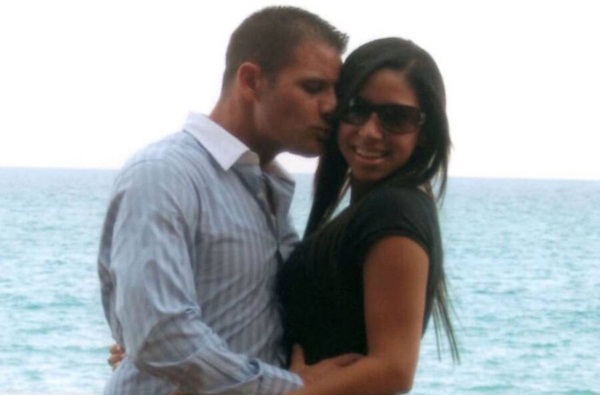 Nhận tin chồng bị giết, vợ ngã quỵ trước cửa nhà diễn màn kịch hoàn hảo với cảnh sát trước khi bị người chết quay về vạch mặt-3