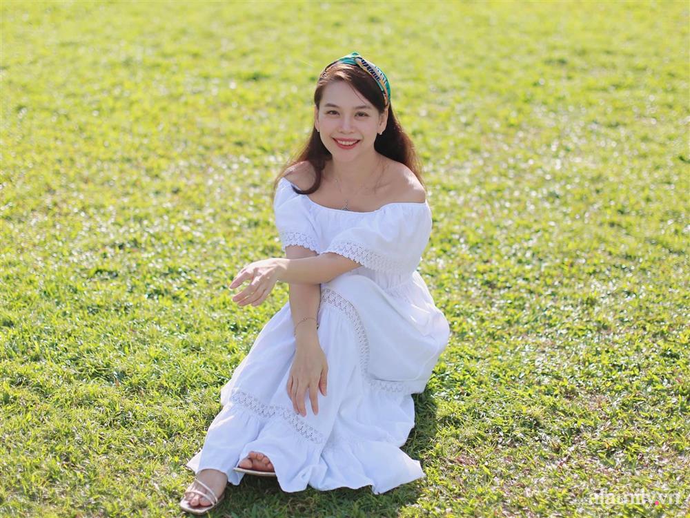 U50 và đã qua 2 lần sinh nở, mẹ Hà Nội gây choáng vì nhan sắc lão hóa ngược, nhìn qua ai cũng tưởng Chi Pu-9