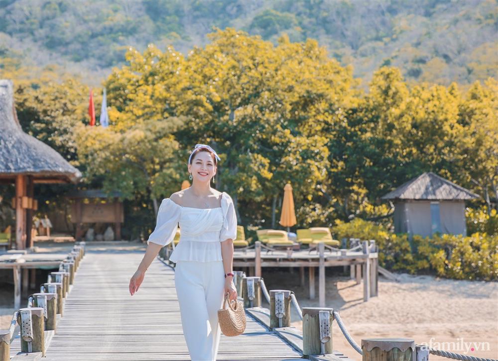 U50 và đã qua 2 lần sinh nở, mẹ Hà Nội gây choáng vì nhan sắc lão hóa ngược, nhìn qua ai cũng tưởng Chi Pu-14