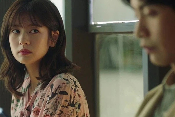 Liên tiếp sinh 3 con gái, mẹ chồng bắt chồng ly hôn tôi, đến khi đứa thứ 4 ra đời, họ mang 200 triệu đến cầu xin tôi tái hôn-2