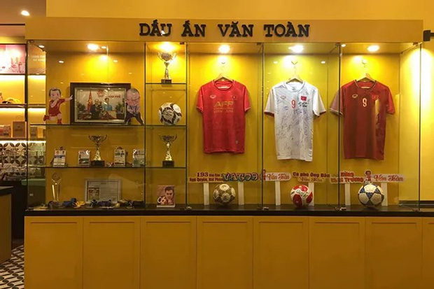 Kiểm kê khối tài sản khủng của hội cầu thủ: Ai cũng nhà đẹp xe xịn, kinh doanh khắp nơi, nhìn đâu cũng thấy cả đống tiền-30