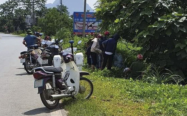 Sản phụ bỏ con mới đẻ dưới cống nước là thiếu nữ 16 tuổi-2