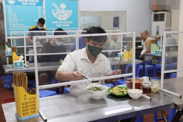 Đồng Nai phong toả 300 hộ, 1500 người liên quan ca dương tính ở TP.HCM-4