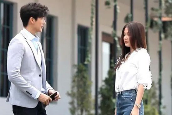 Vợ về ngoại chơi một tuần, ngày cô ấy trở lại, tôi đờ người nhìn bộ dạng lạ lẫm của vợ, càng tê tái vì câu nói sau đó