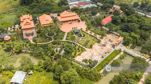 Toàn cảnh Nhà thờ Tổ 100 tỷ của NS Hoài Linh: Trải dài 7000m2, nội thất hoành tráng sơn son thếp vàng, nuôi động vật quý hiếm-4