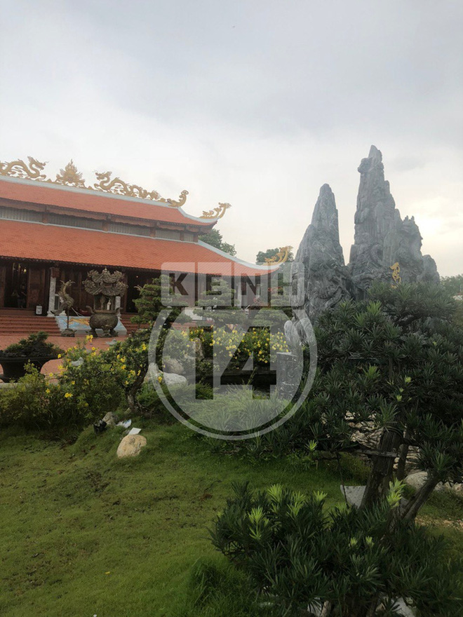 Toàn cảnh Nhà thờ Tổ 100 tỷ của NS Hoài Linh: Trải dài 7000m2, nội thất hoành tráng sơn son thếp vàng, nuôi động vật quý hiếm-12