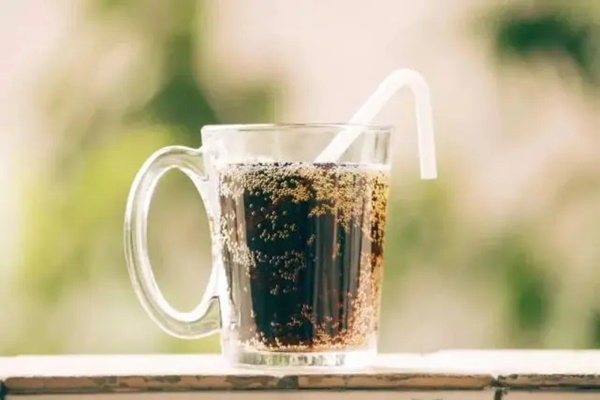 Chàng trai 15 tuổi bị suy thận nghiêm trọng, bác sĩ chỉ ra thủ phạm chính là 2 món ăn khoái khẩu của nhiều người!-3